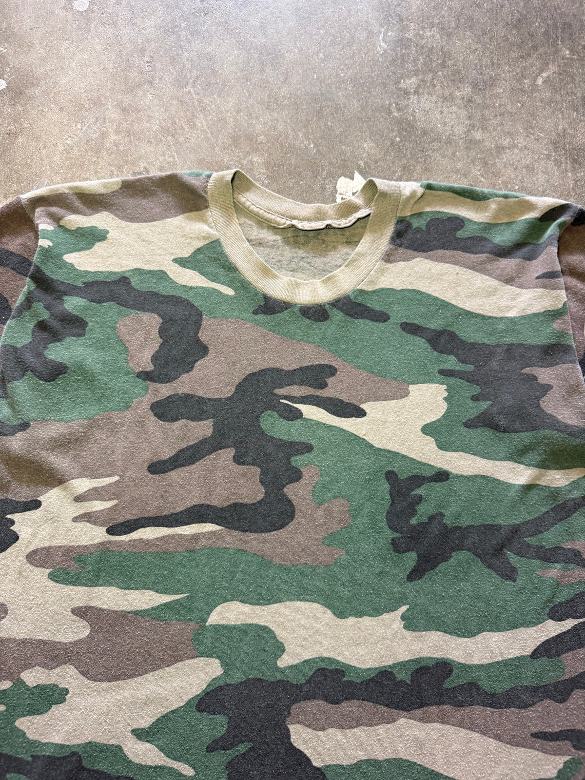 1990s Faded Camo Ringer Tee (Medium)