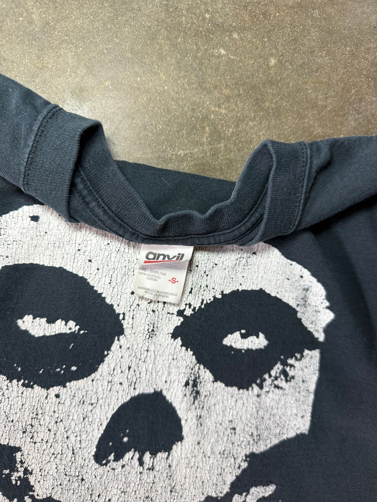 2000s Faded Misfits Cropped Band Tee (Small)